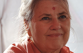 Devi Ma (Swami Bhairavi Ananda Saraswati)